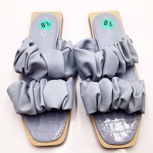 🆕{Circus by Sam Edelman} IGGY Ruched Slides